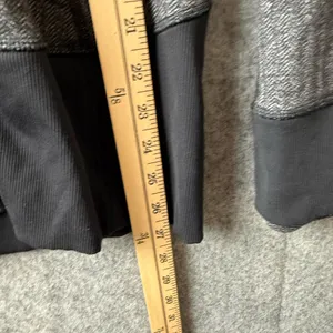 Lululemon Women Size‎ 6 Daily Practice Jacket full zip Hooded athletic jacket thumbnail 4