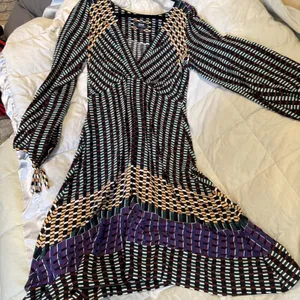 Maeve For Anthropologie Knee Length Dress Black Multi Color Long Sleeved Size 10 thumbnail 10