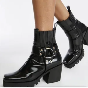 Shoe Dazzle Enslee Chelsea Black Biker Boots #9‎ thumbnail 1