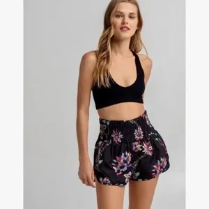FREE PEOPLE Movement The Way Home‎ Floral Shorts Black Athletic Print X-Small thumbnail 6