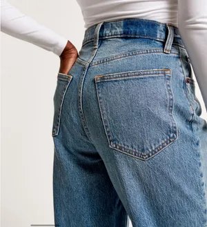 Abercrombie Women's Ultra High Rise 90s Straight Jeans thumbnail 5