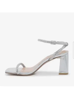 Steve Madden Hurrah Silver Rhinestone Strap Square-Toe Heels Sandals Sz 9 thumbnail 2