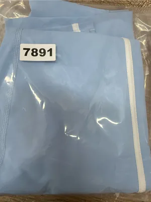Vuori Track leggings in Orchard Light Blue Size medium thumbnail 8