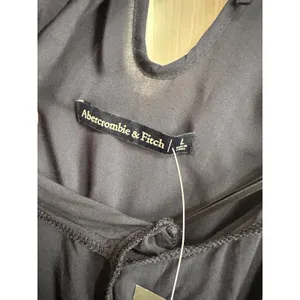 Abercrombie & Fitch Women's Cold Shoulder Ruffle Long Sleeve Top‎ blue Large thumbnail 3