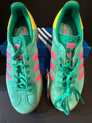 Women’s Adidas Gazelle Bold watermelon size 7W thumbnail 3
