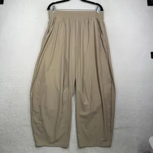 Old Navy L SleekTech Go-Dry Barrel Balloon Pants Khaki Tan High Rise Lightweight thumbnail 2