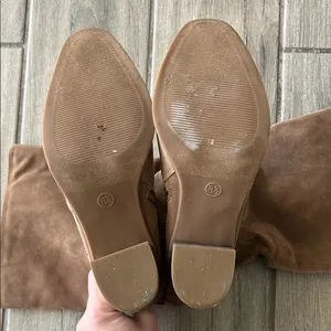 Universal Threads Tan Heeled Boots thumbnail 2