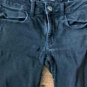American Eagle black stretchy normcore 6 short jeggings thumbnail 2