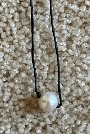 Pearl Choker Necklace Black thumbnail 2