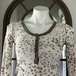 Free People 'Davis' Mottled Thermal Henley Tee, Size S, Excellent! thumbnail 3