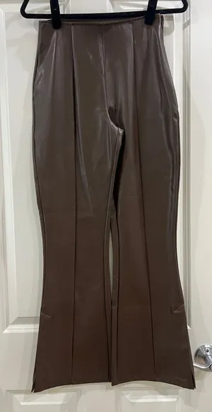 Abercrombie & Fitch Vegan Leather Pants – Brown – Size Small Short – NWT thumbnail 1