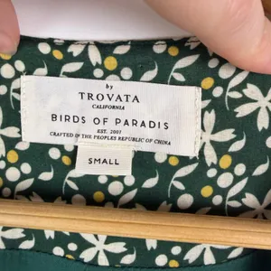 Trovata Birds of Paradise Green Floral Midi Dress‎ Size Small Button Front Boho thumbnail 6