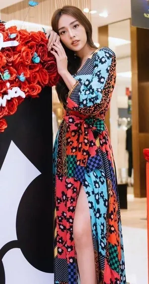 Alice + Olivia plus Coco Patchwork Maxi Dress thumbnail 6