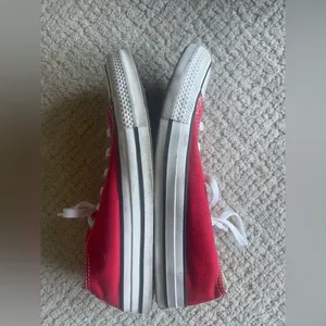 Converse Red and white Low-Top Gym Shoe thumbnail 4