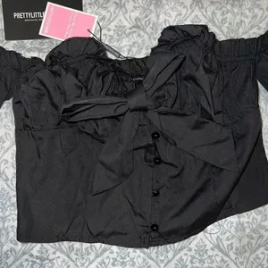 Petite Black Frill Detail Crop Blouse PLT size 6 thumbnail 5