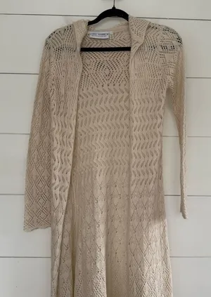 Gypsy Warrior Women’s Small Cream Crochet Hooded Long Line Cardigan thumbnail 1