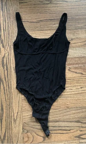 Princess Polly Black Scoop Neck Bodysuit thumbnail 1