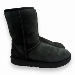 UGG Women's Boots Classic Short II Black Size 6‎ thumbnail 1