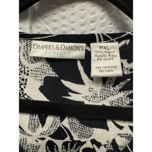 Women Draper and Damons PXL Rayon Black Off White‎ Floral Button Pullover Blouse thumbnail 5
