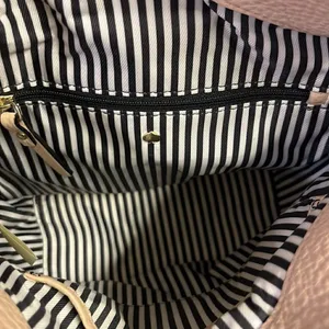 Kate Spade New York Healy Lane Lawrie Leather Adjustable Shoulder Magnetic Bag thumbnail 10