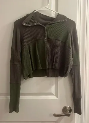 BDG Green Long Sleeve Shirt thumbnail 1