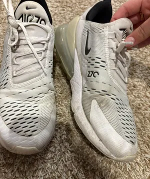 Nike Tennis Shoes thumbnail 3