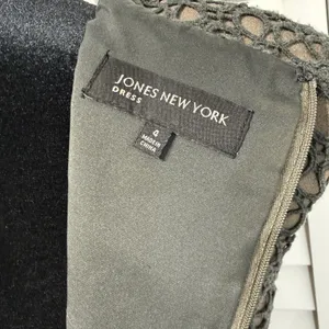 Jones New‎ York Dress Womens 4 Taupe Brown Crochet Lace Yoke Sheath Cap Sleeve thumbnail 6