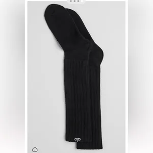 NWT Alo unisex scrunch socks in black size medium thumbnail 6