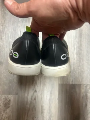 Women’s OOMG EEZEE Low Oofos Black/white Slip on Shoes Size 9.5 thumbnail 5