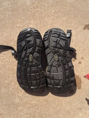 Size 8 W chacos single strap with toe loop thumbnail 2