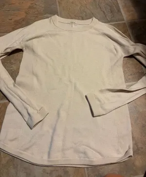 lululemon athletica Women's Cream Scoop-Neck Thermal Sweater M/L thumbnail 1