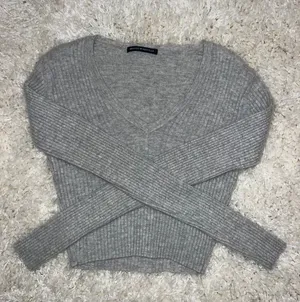 Brandy Melville Sweater thumbnail 2