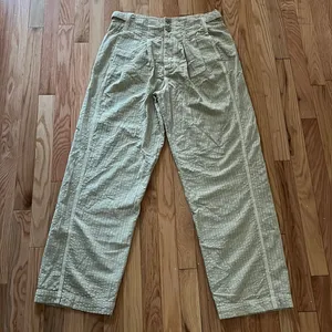 Free People Women's Trousers seersucker cargo style wide leg pants pleated waist thumbnail 1
