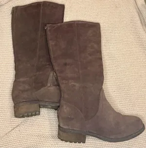 UGG Australia Women's "Seldon" Tall Chestnut Brown Suede Zipper Boots Sz 8.5 EUC thumbnail 1
