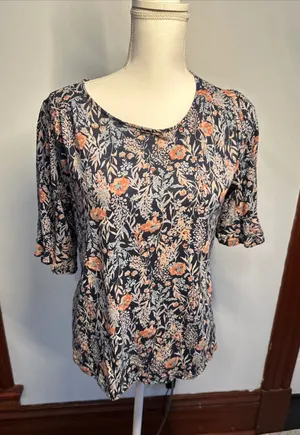 Lucky Brand Women Navy Blue Floral Flutter Sleeve Keyhole Back Knit Top Size M thumbnail 1