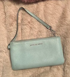 Michael Kors wallet thumbnail 1