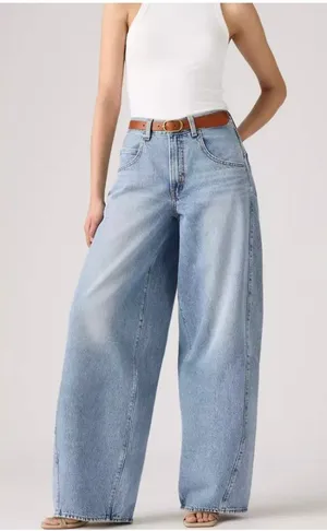 New Levi's Premium 32x30 Super Baggy Barrel Women's Jeans Table Talk Medium Wash thumbnail 1