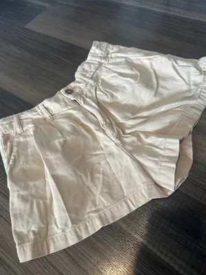 Women’s Free People Cream Khaki Shorts thumbnail 2