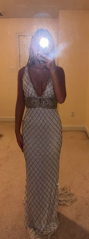 Sherri Hill Prom Dress thumbnail 5