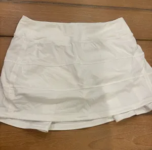 Lululemon thumbnail 1