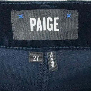 Paige High Rise Bootcut Pants Zip Fly & Button Closure Deep Navy Velvet Size 27 thumbnail 3