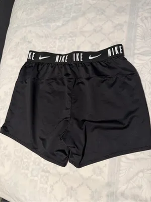 Nike Black Women's Athletic Shorts with Branded Waistband size XL thumbnail 2