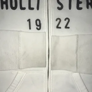 HOLLISTER California 1922 zip up hoodie white with black lettering Y2K size M thumbnail 8