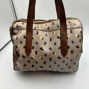 Fossil Rachel Satchel Bag Taupe Heart Print Pebbled Leather Brown Trim Handbag thumbnail 4