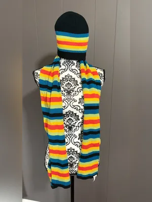Striped Beanie and Scarf Set Black thumbnail 2