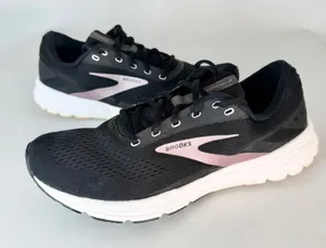 Brooks Signal 3 Running Sneakers Shoes Athletic Gym Black Women 11 thumbnail 1