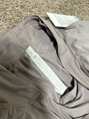 Lululemon Shorts thumbnail 3