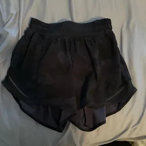 Lululemon Hotty Hot Shorts thumbnail 1