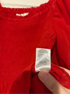 WAYF puff sleeve smocked crop‎ top red size medium thumbnail 4