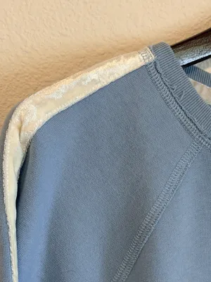 Abercrombie & Fitch signature velour initials Sweatshirt, periwinkle blue, sz L thumbnail 7